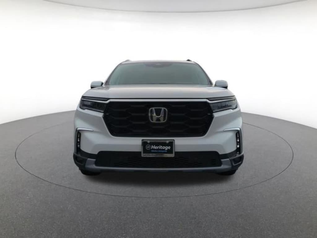 Used 2024 Honda Pilot Touring Sport Utility