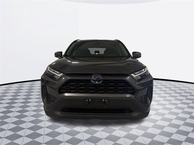 2024 Toyota RAV4 Hybrid XLE photo 2