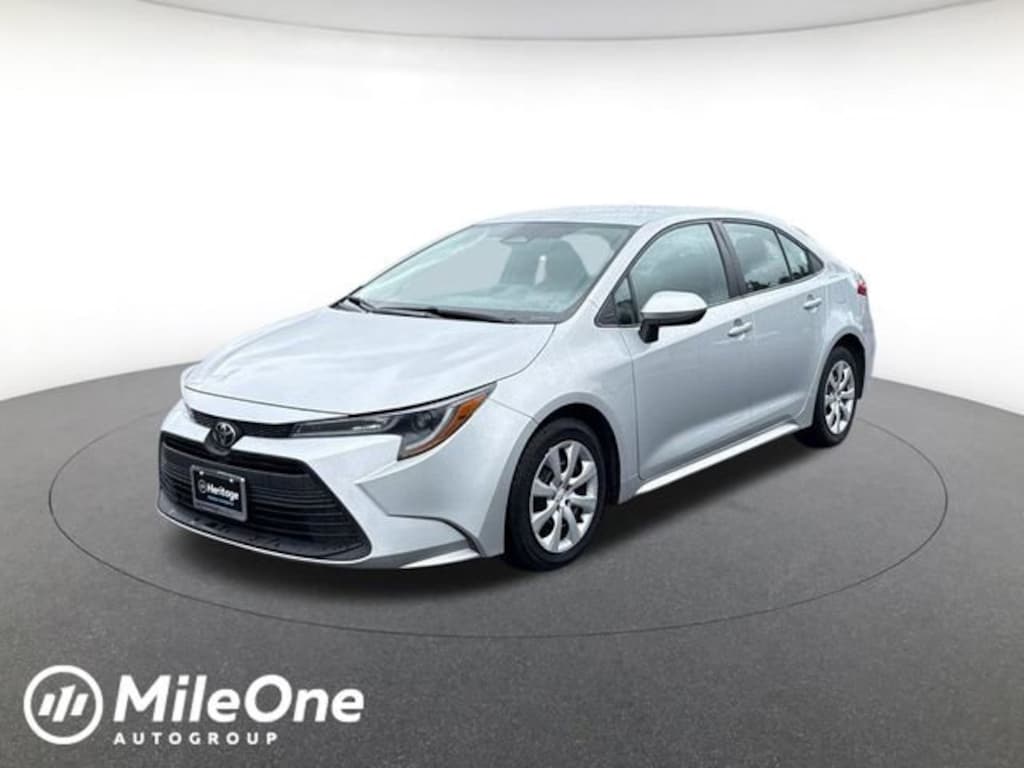 Used 2024 Toyota Corolla LE Sedan
