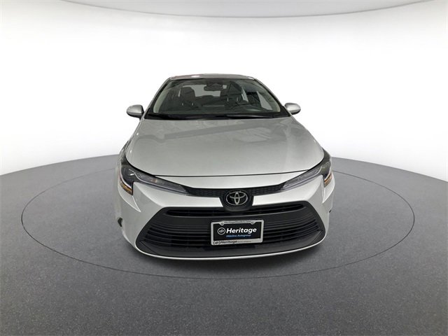 2025 Toyota Corolla LE photo 2