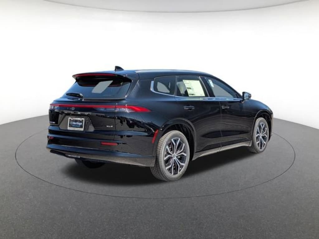 New 2026 Toyota Crown Signia XLE SUV