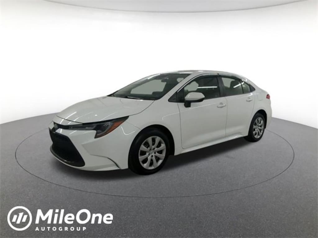 Used 2022 Toyota Corolla LE Sedan