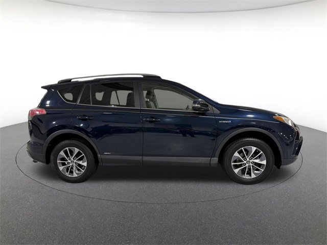 2017 Toyota RAV4 Hybrid XLE photo 4