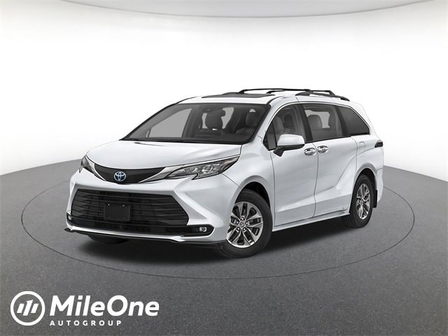 2026 Toyota Sienna XLE's photo