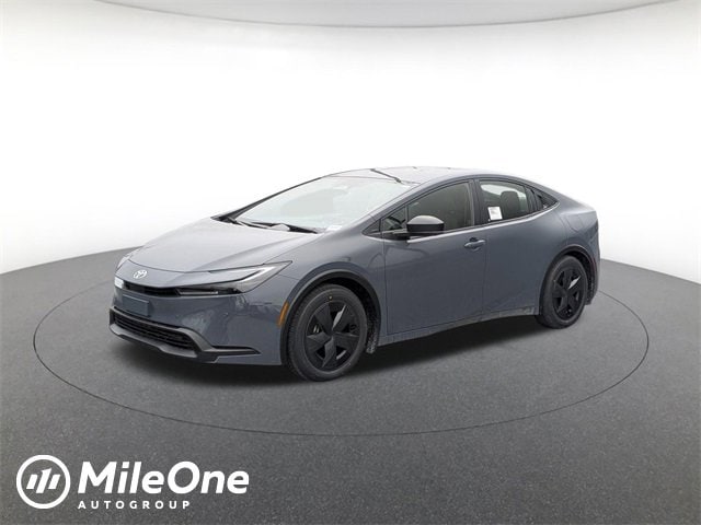 2026 Toyota Prius LE's photo