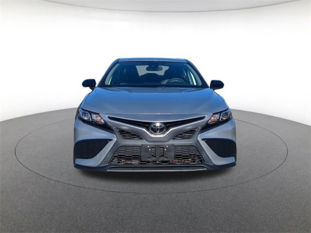 Used 2022 Toyota Camry SE Sedan
