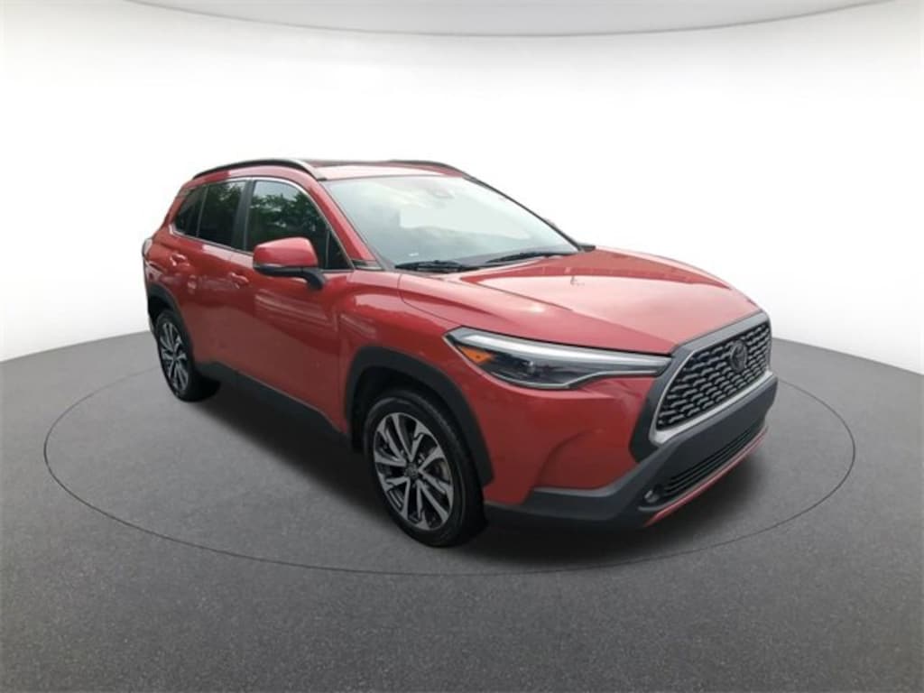 Used 2022 Toyota Corolla Cross XLE Sport Utility