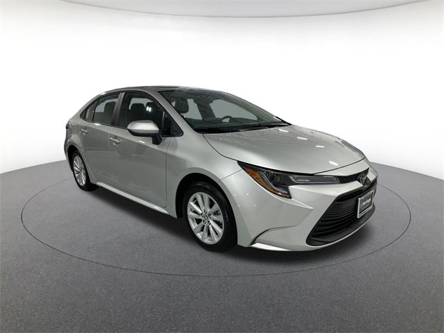 2025 Toyota Corolla LE photo 4