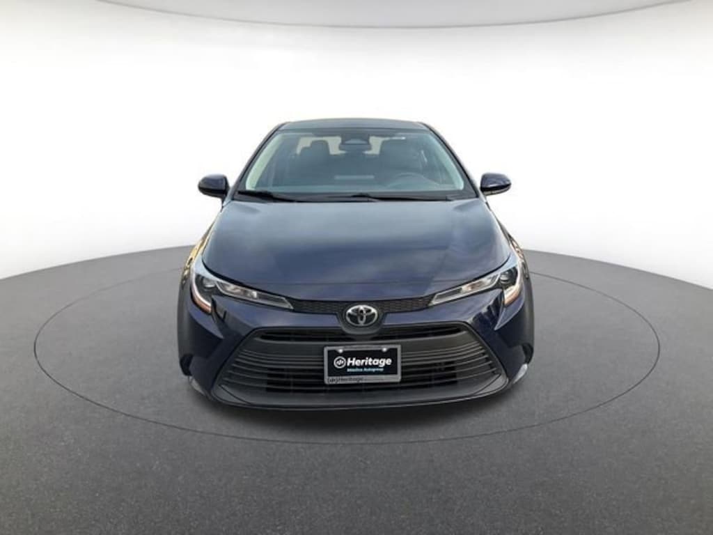 Used 2025 Toyota Corolla LE Sedan
