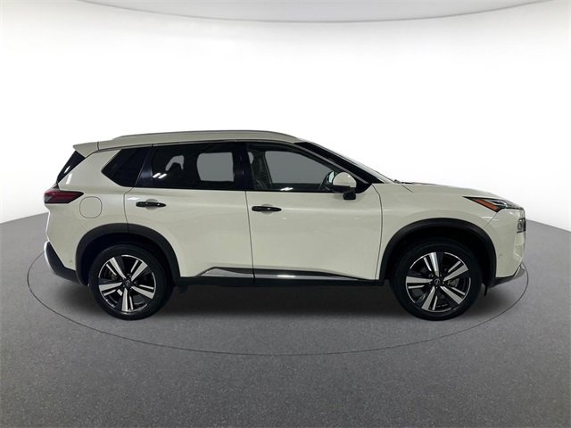 2023 Nissan Rogue Platinum photo 4