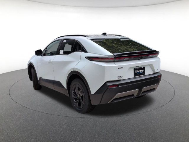 New 2026 Toyota C-HR SE SUV