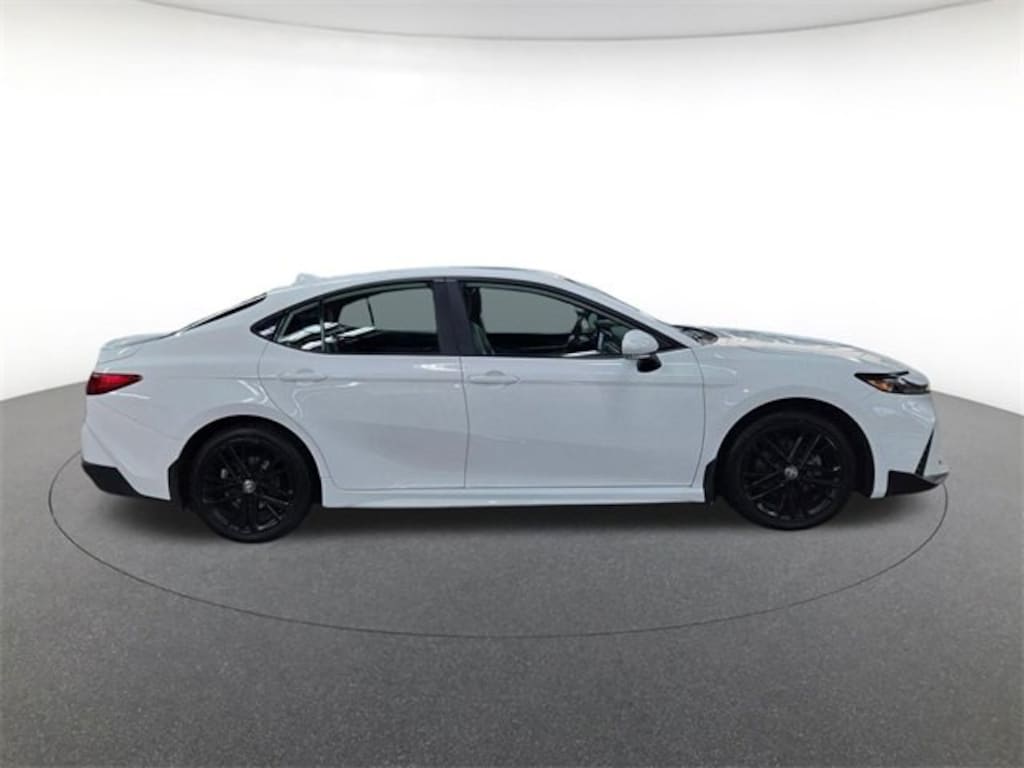 Used 2025 Toyota Camry SE Sedan