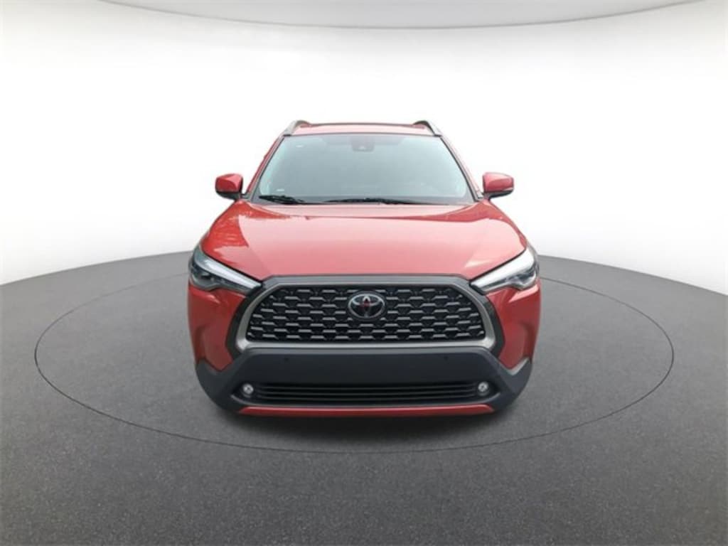 Used 2022 Toyota Corolla Cross XLE Sport Utility