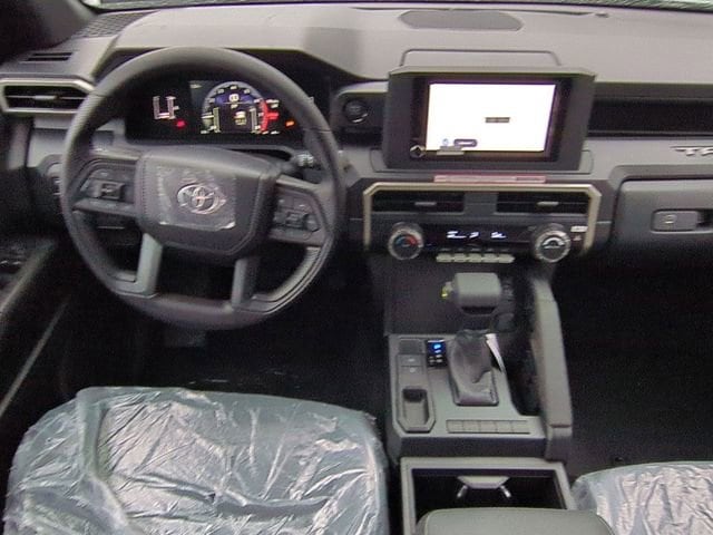 2026 Toyota Tacoma SR - Photo 7