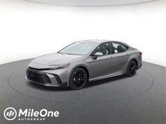 2026 Toyota Camry SE Sedan