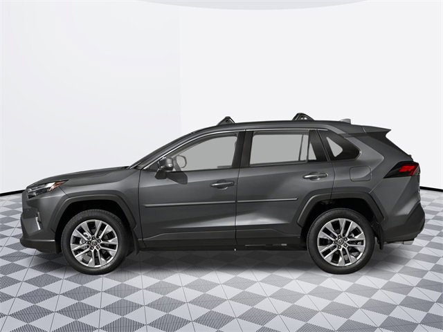 2025 Toyota RAV4 XLE photo 3