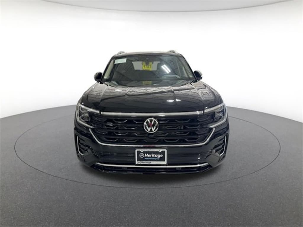 Used 2025 Volkswagen Atlas 2.0T SEL Premium R-Line Sport Utility