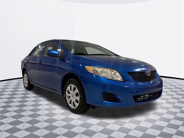 2010 Toyota Corolla LE photo 3