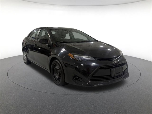 2018 Toyota Corolla LE photo 3