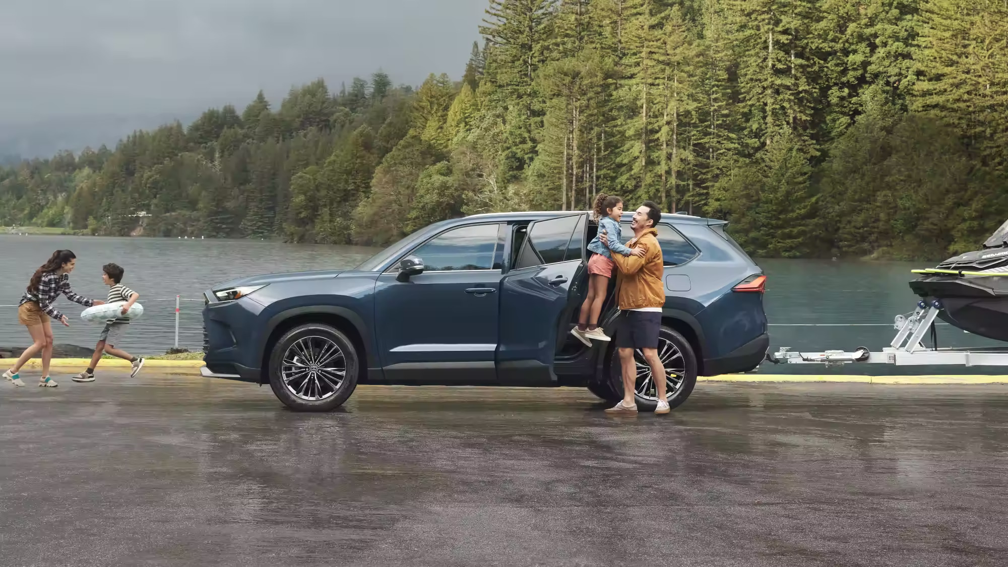 2024-Toyota-Grand-Highlander-FamilyVacation.jpg