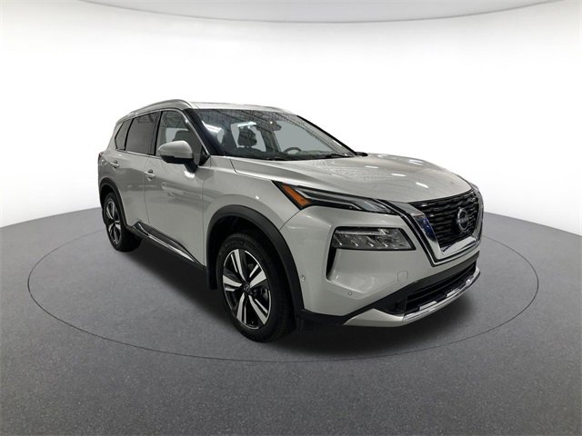 2023 Nissan Rogue Platinum photo 3