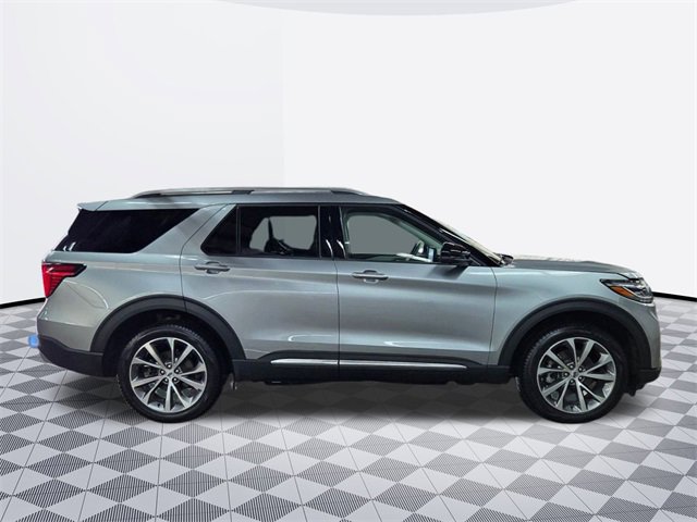 2025 Ford Explorer Platinum Sport photo 4