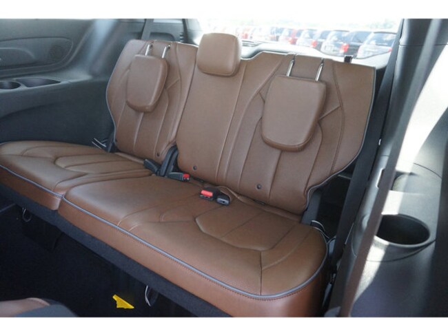 New 2018 Chrysler Pacifica Hybrid Limited In Knoxville Tn