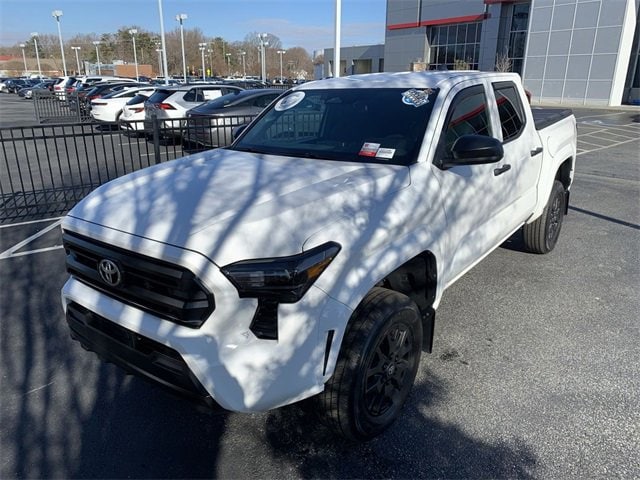 2024 Toyota Tacoma SR's photo