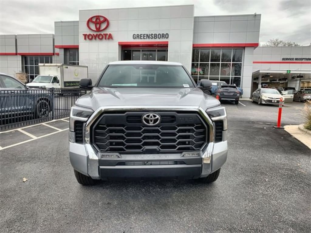 New 2026 Toyota Tundra SR5 SR5 CREWMAX 5.5
