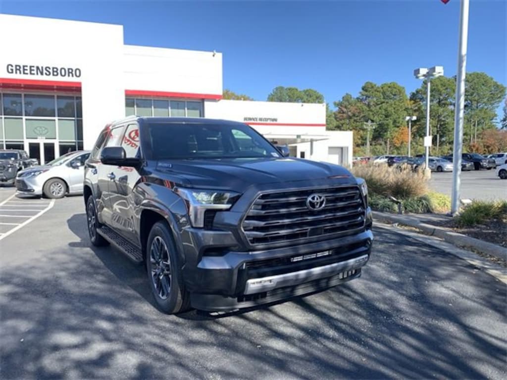 New 2026 Toyota Sequoia Limited LIMITED HYBRID