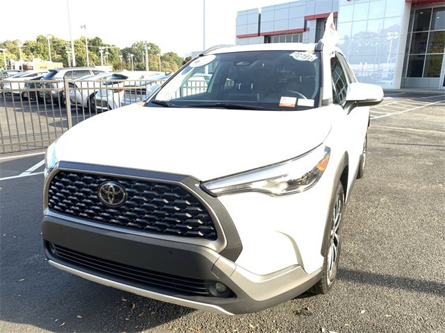 2023 Toyota Corolla Cross XLE photo 4