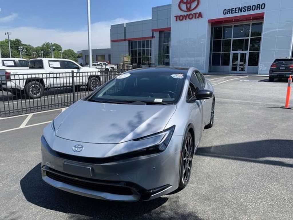 Used 2024 Toyota Prius Prime XSE Hatchback