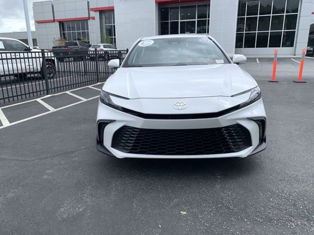 Certified 2025 Toyota Camry SE Sedan