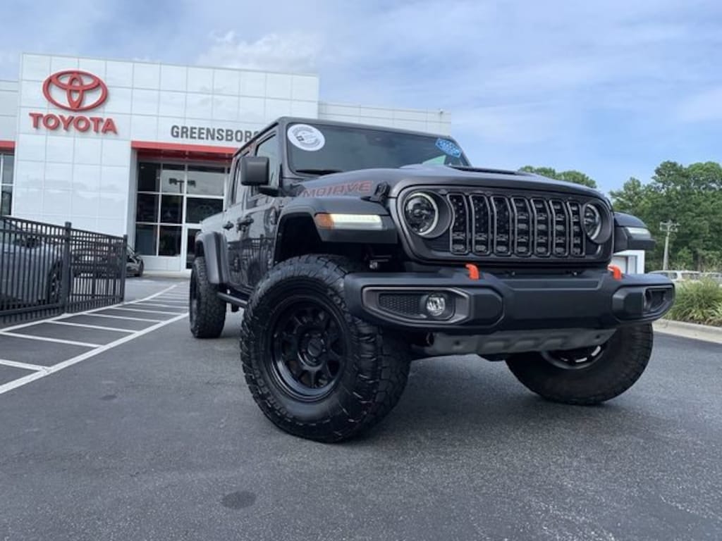 Used 2024 Jeep Gladiator Mojave Truck