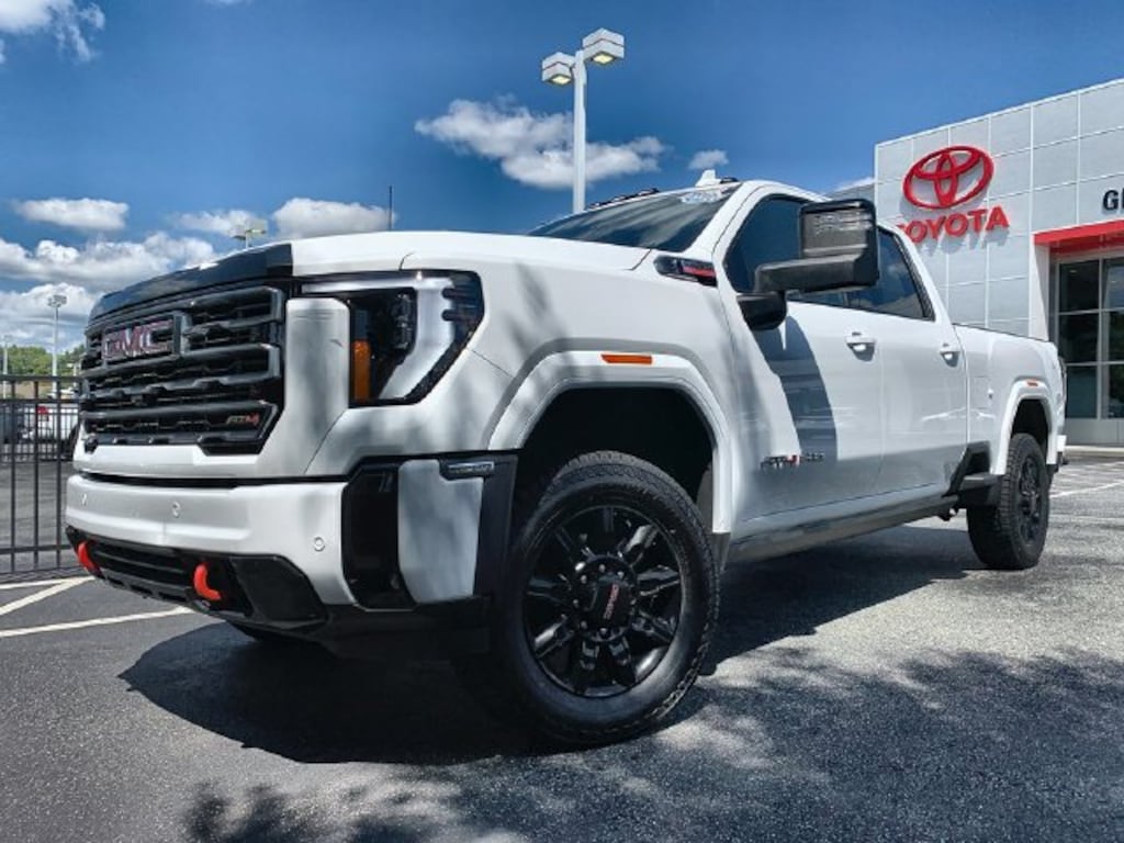 Used 2025 GMC Sierra 2500 HD AT4 Truck