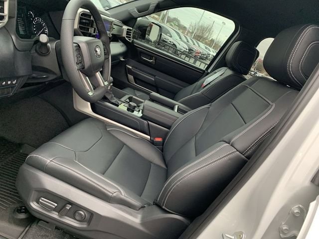 2026 Toyota Tundra SR5 - Photo 18