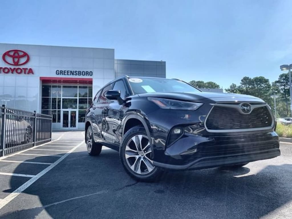 Certified 2024 Toyota Highlander XLE Sport Utility