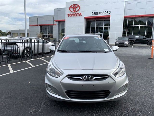 2014 Hyundai Accent GLS photo 3