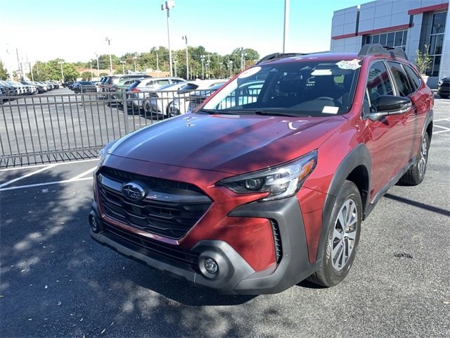 2024 Subaru Outback Premium's photo