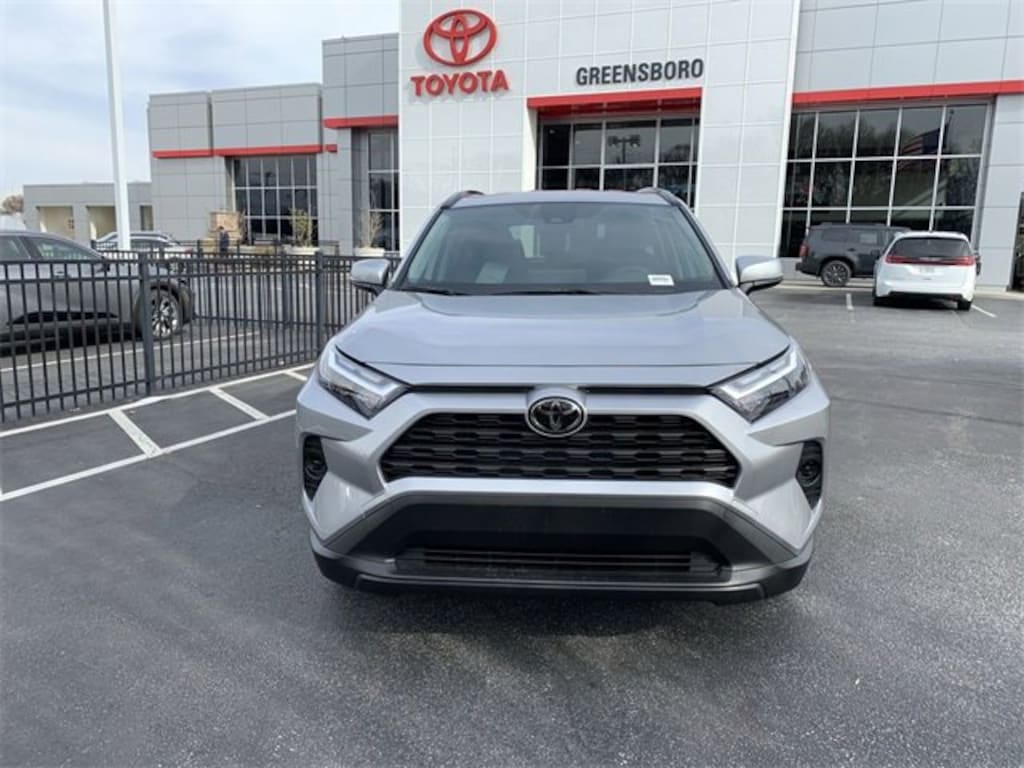 New 2025 Toyota RAV4 Hybrid XLE XLE AWD SUV