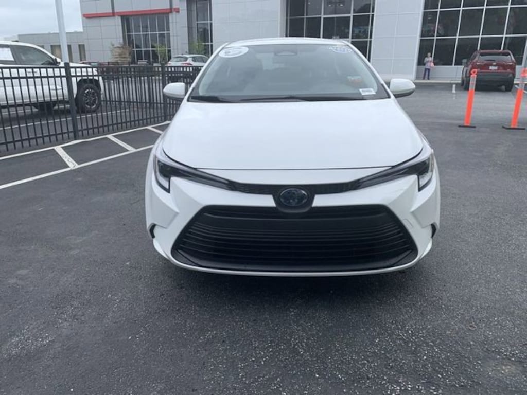 Certified 2024 Toyota Corolla Hybrid LE Sedan