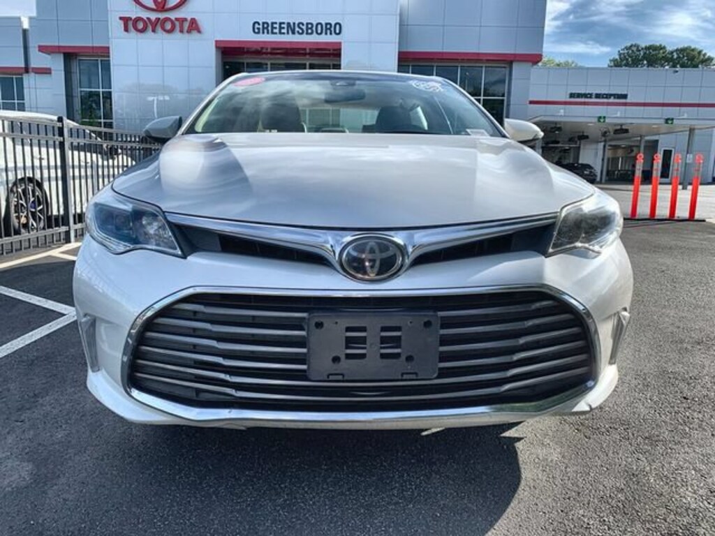Used 2017 Toyota Avalon XLE Sedan
