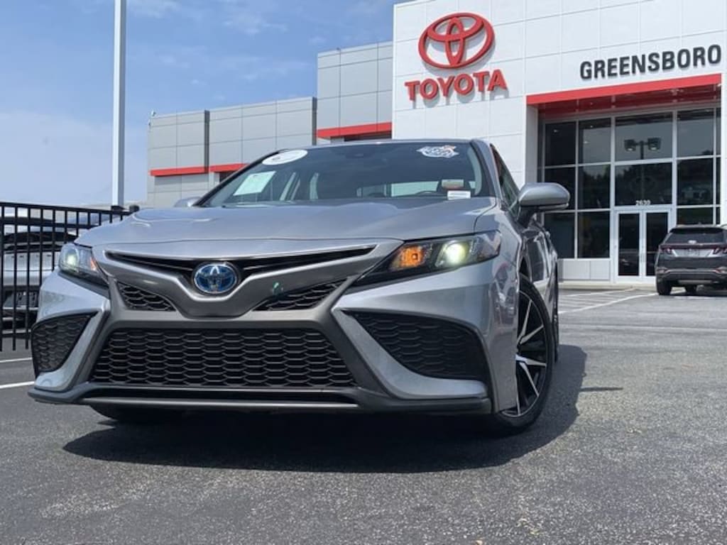 Used 2024 Toyota Camry Hybrid SE Sedan