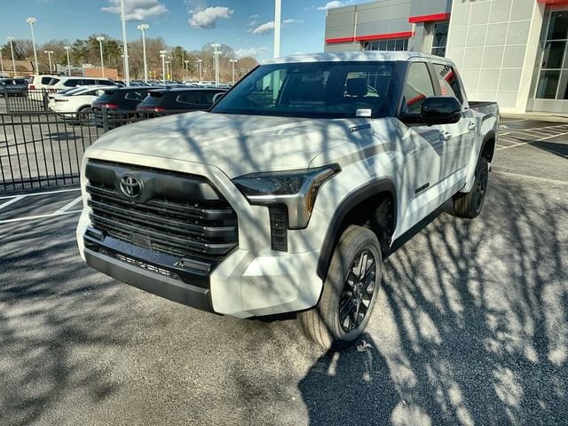 2026 Toyota Tundra Limited - Photo 4