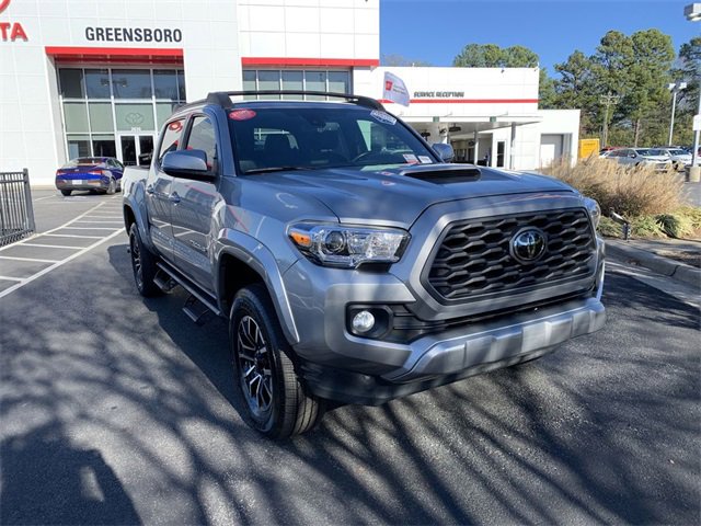 2021 Toyota Tacoma TRD Sport V6 photo 2