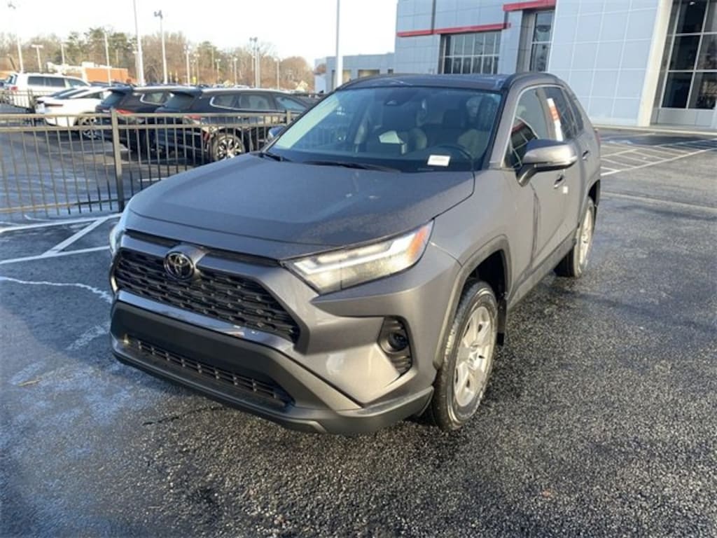 New 2025 Toyota RAV4 XLE XLE FWD SUV