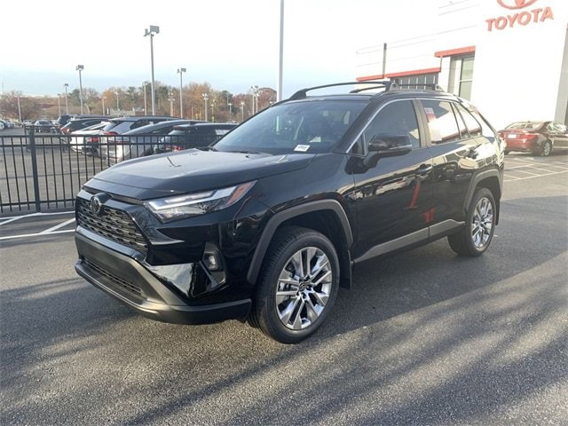 2025 Toyota RAV4 XLE Premium's photo