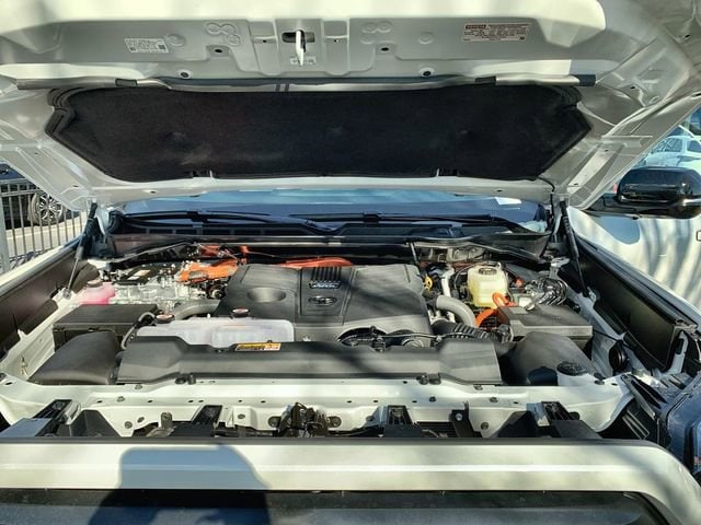 2026 Toyota Tundra Limited - Photo 16
