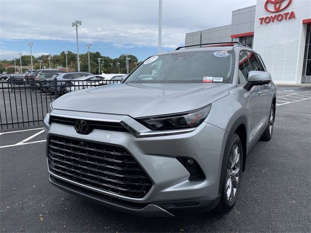 2024 Toyota Grand Highlander Limited's photo