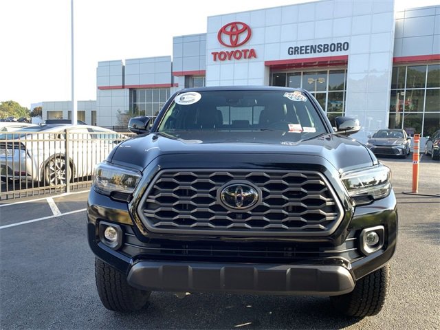 2023 Toyota Tacoma TRD V6 photo 2